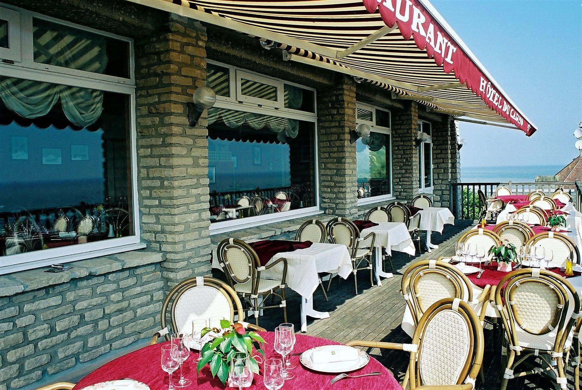 Logis Hotel Du Casino Restaurant Le Mathelia Vierville-sur-Mer Exterior foto